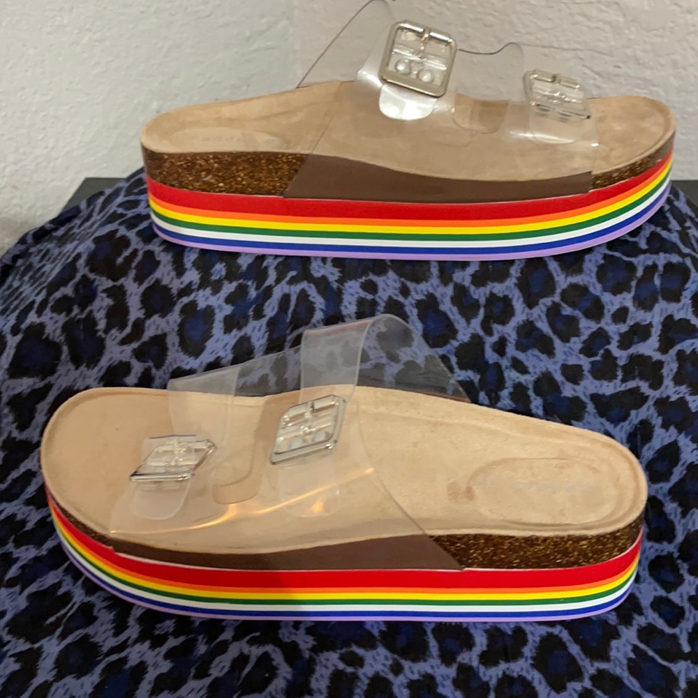 NWT, Madden Girl platform sandals